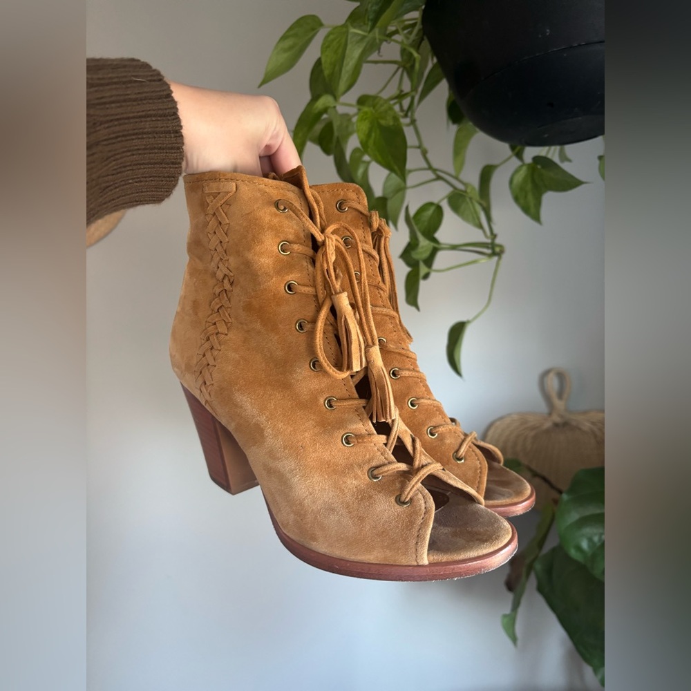 FRYE Suede Lace Up Heels- 8.5 - Picture 2 of 10